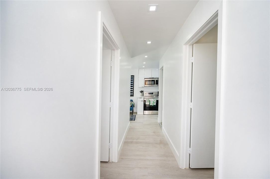 В аренду: $2,500 (2 спален, 2 ванн, 695 Квадратных фут)