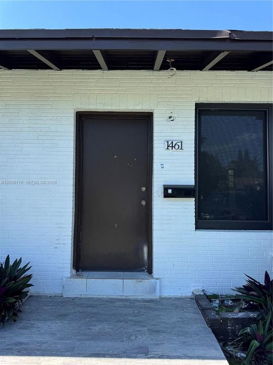 For Rent: $1,850 (2 beds, 1 baths, 2168 Square Feet)