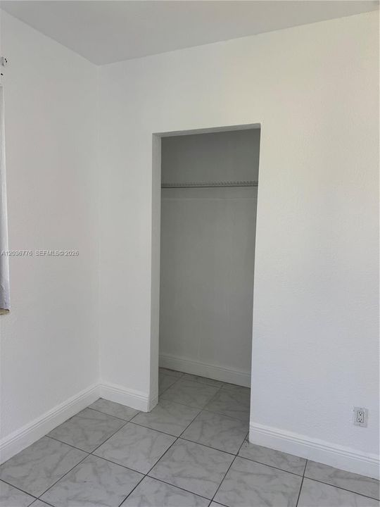 For Rent: $1,850 (2 beds, 1 baths, 2168 Square Feet)