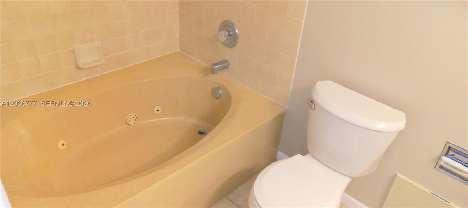 В аренду: $2,200 (2 спален, 2 ванн, 1218 Квадратных фут)