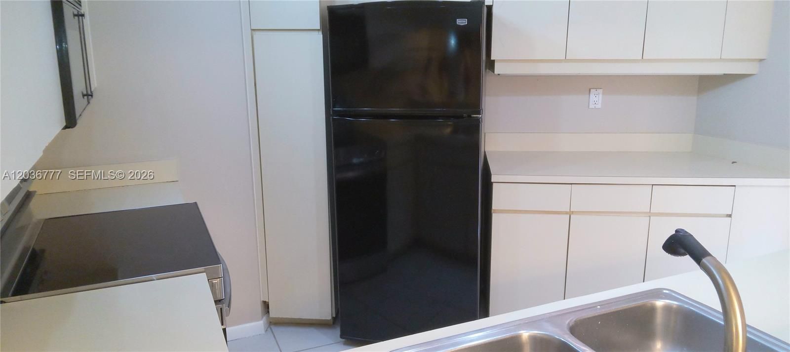 В аренду: $2,200 (2 спален, 2 ванн, 1218 Квадратных фут)