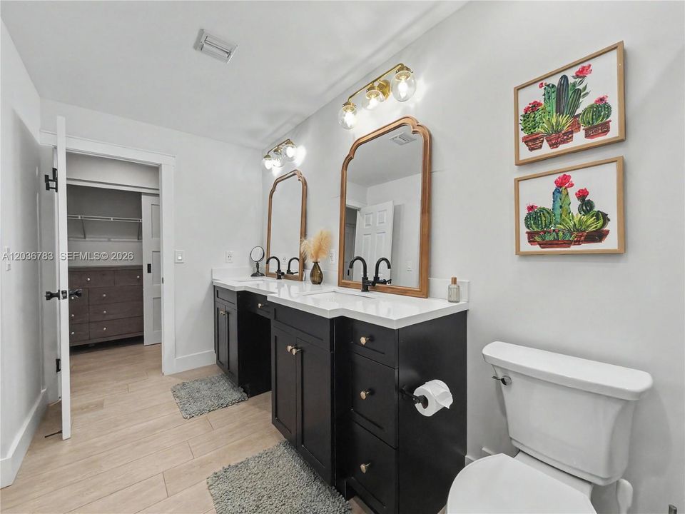 En Venta: $749,000 (4 camas, 2 baños, 2552 Pies cuadrados)