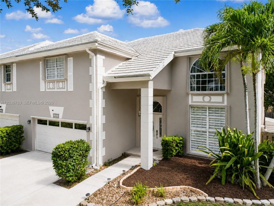 En Venta: $749,000 (4 camas, 2 baños, 2552 Pies cuadrados)