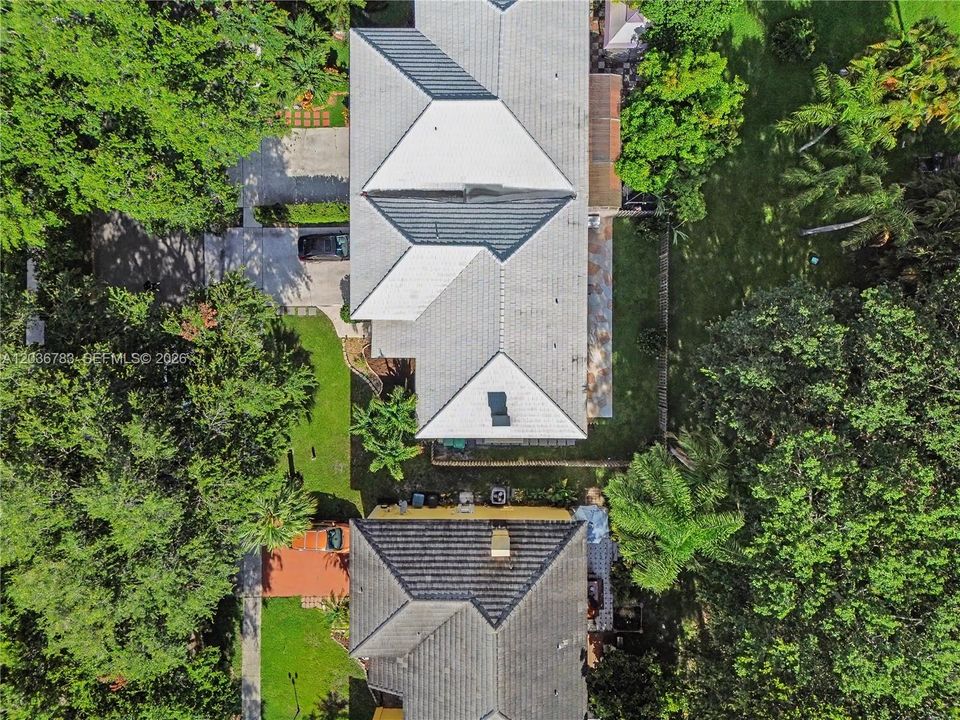 En Venta: $749,000 (4 camas, 2 baños, 2552 Pies cuadrados)