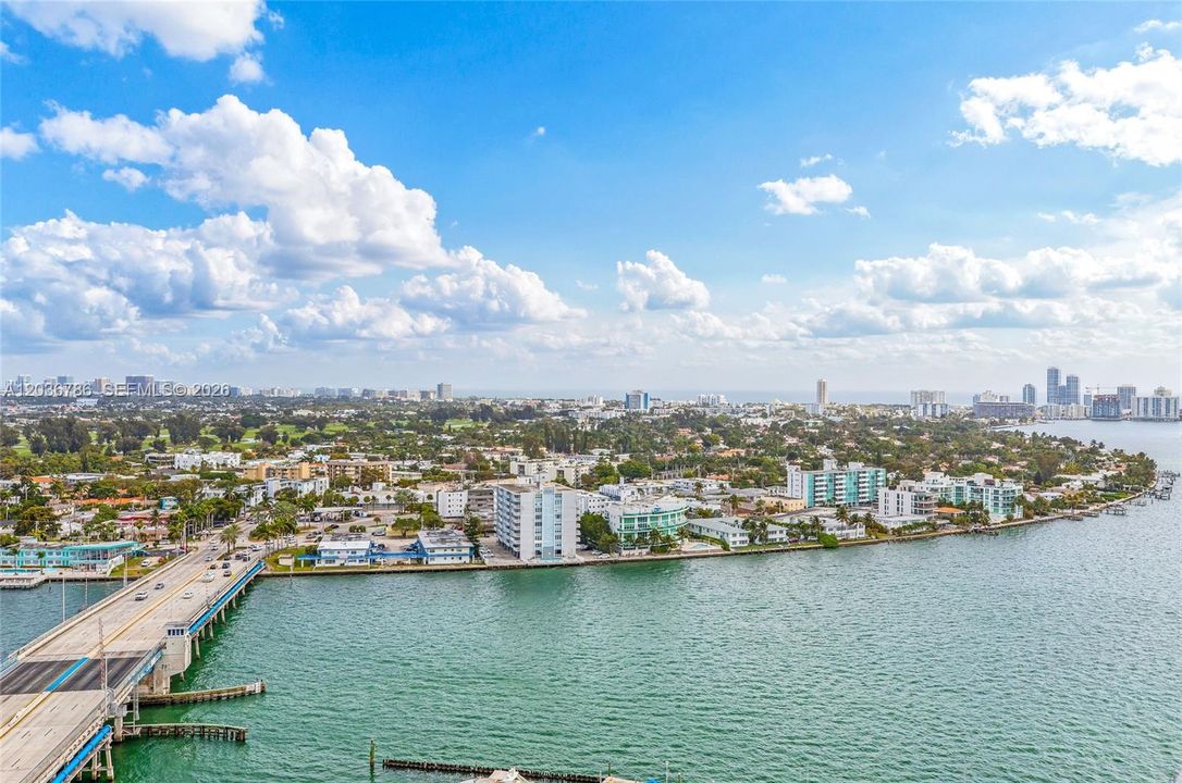 For Rent: $3,500 (2 beds, 2 baths, 1030 Square Feet)