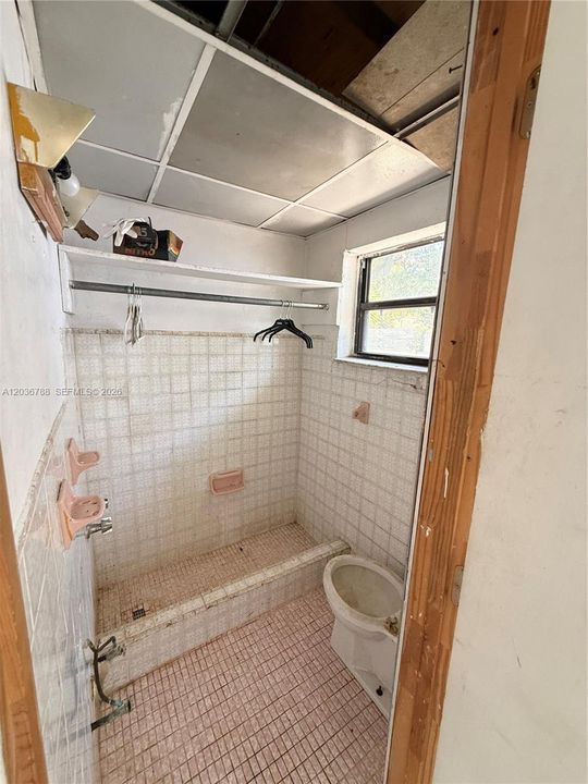 For Sale: $470,000 (3 beds, 1 baths, 1650 Square Feet)