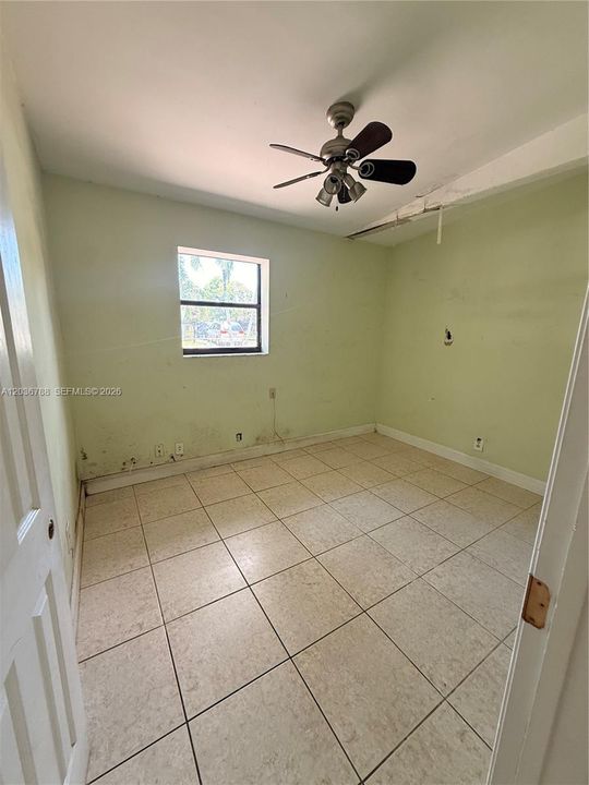 For Sale: $470,000 (3 beds, 1 baths, 1650 Square Feet)