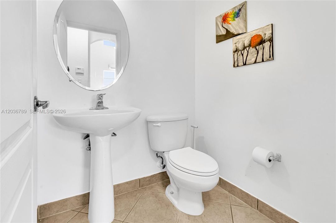 For Sale: $770,000 (5 beds, 3 baths, 2441 Square Feet)