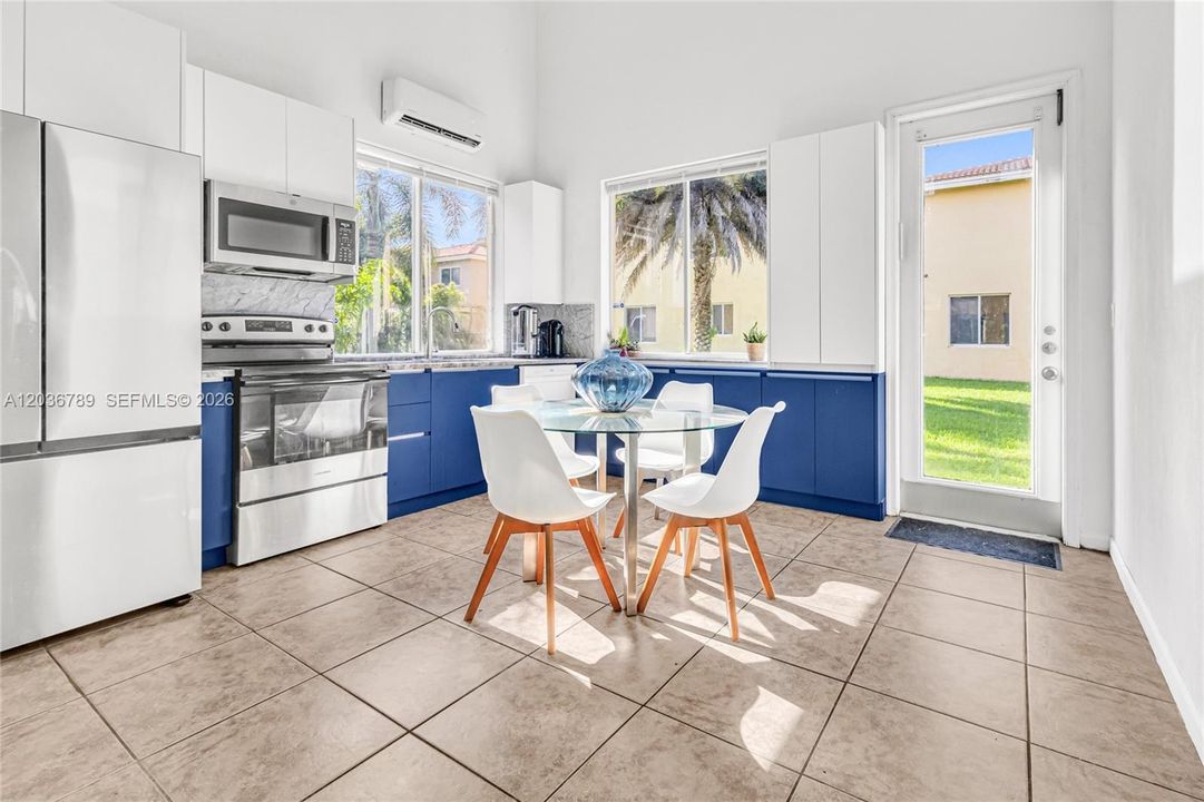 For Sale: $770,000 (5 beds, 3 baths, 2441 Square Feet)