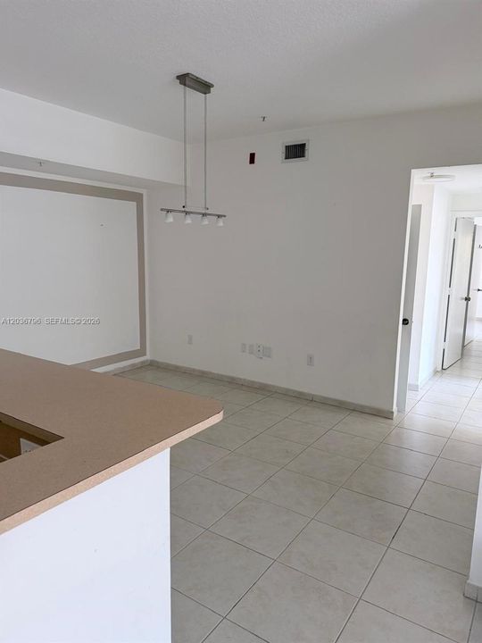 For Rent: $2,650 (3 beds, 2 baths, 1109 Square Feet)