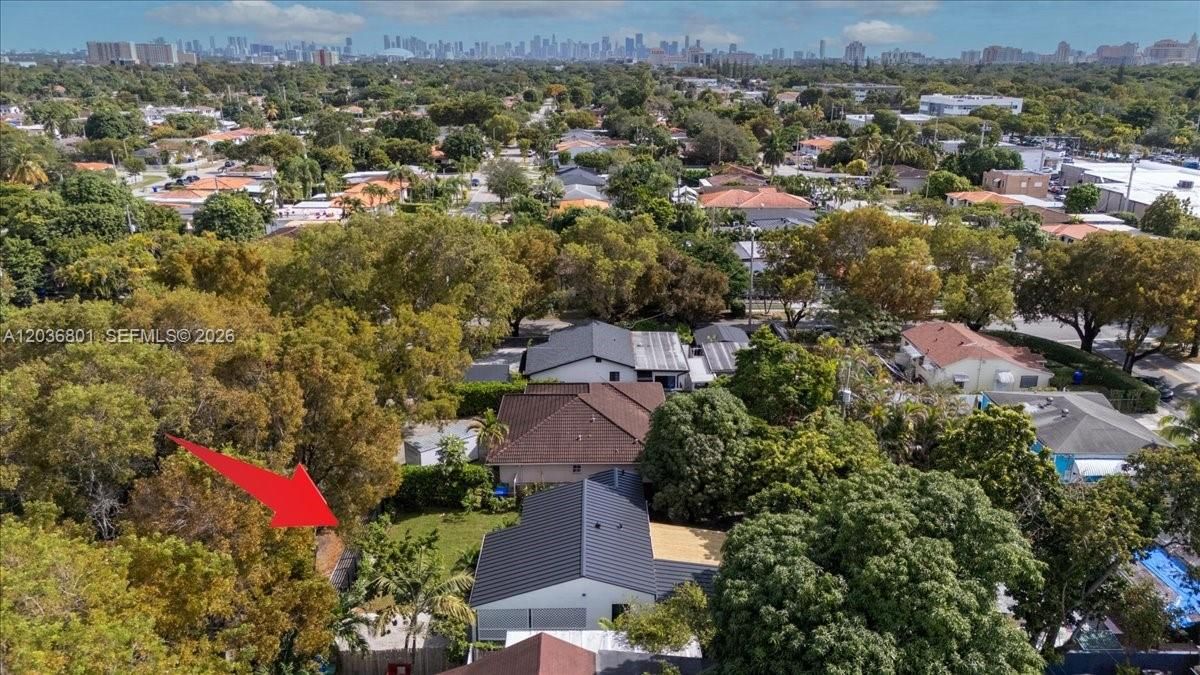For Rent: $3,500 (3 beds, 2 baths, 831 Square Feet)