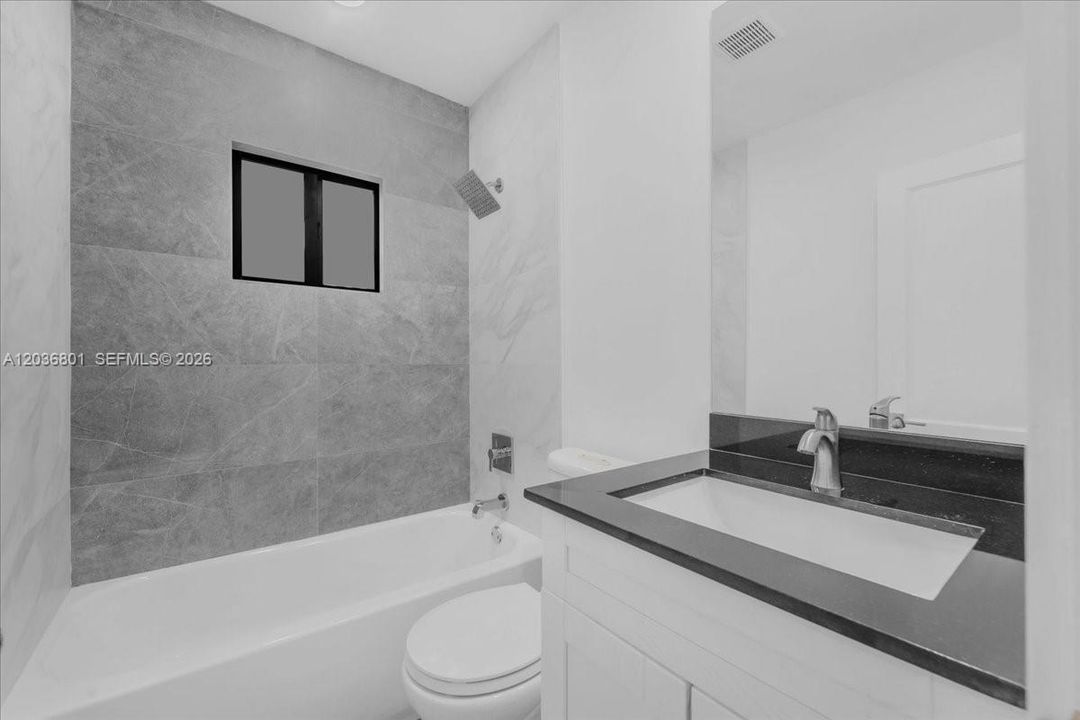 For Rent: $3,500 (3 beds, 2 baths, 831 Square Feet)
