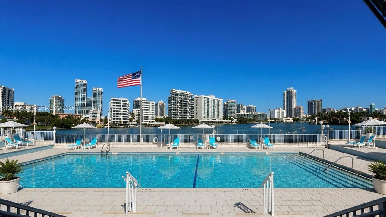 В аренду: $4,950 (2 спален, 2 ванн, 1520 Квадратных фут)