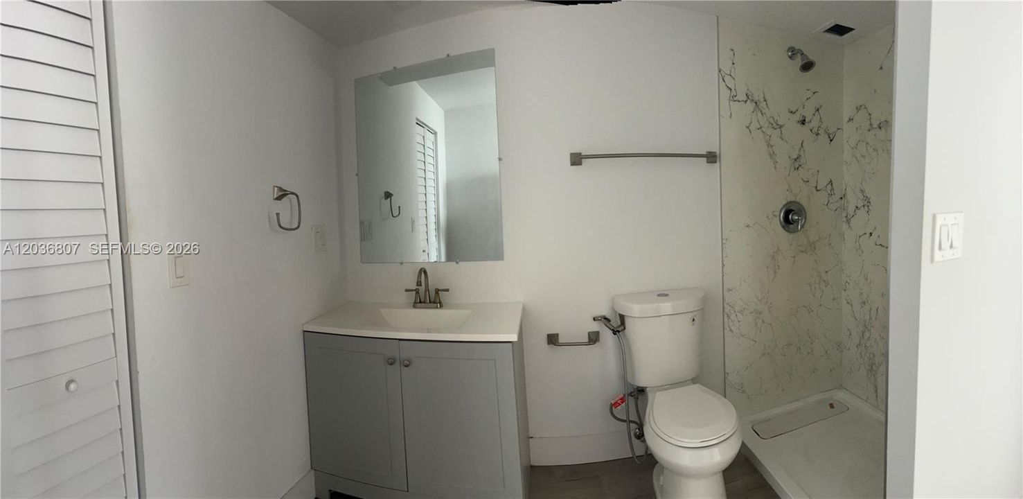 En Venta: $146,000 (2 camas, 2 baños, 1160 Pies cuadrados)