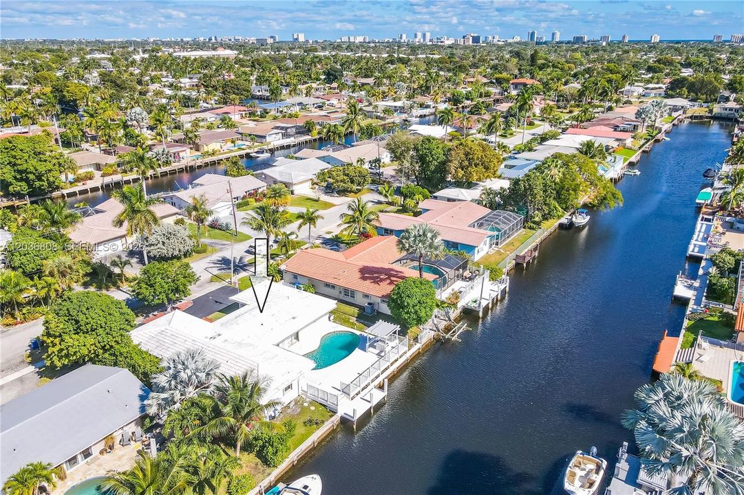 For Rent: $6,500 (5 beds, 3 baths, 2223 Square Feet)