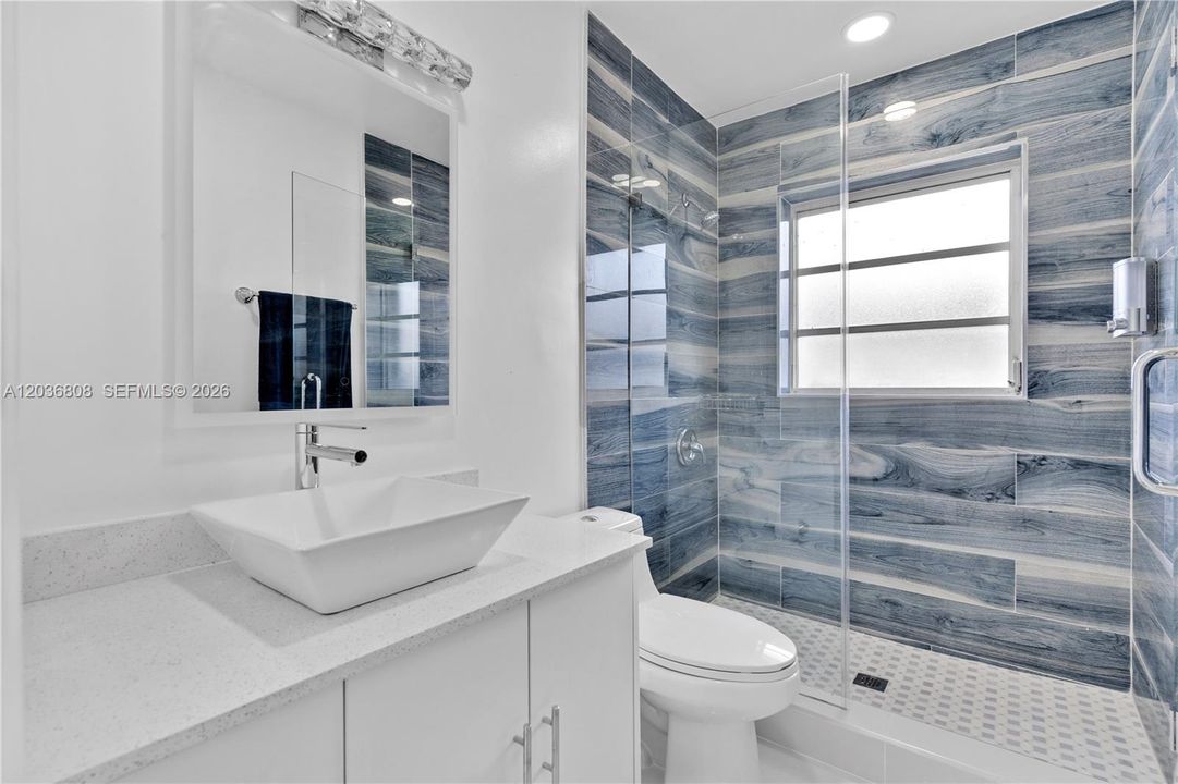 For Rent: $6,500 (5 beds, 3 baths, 2223 Square Feet)