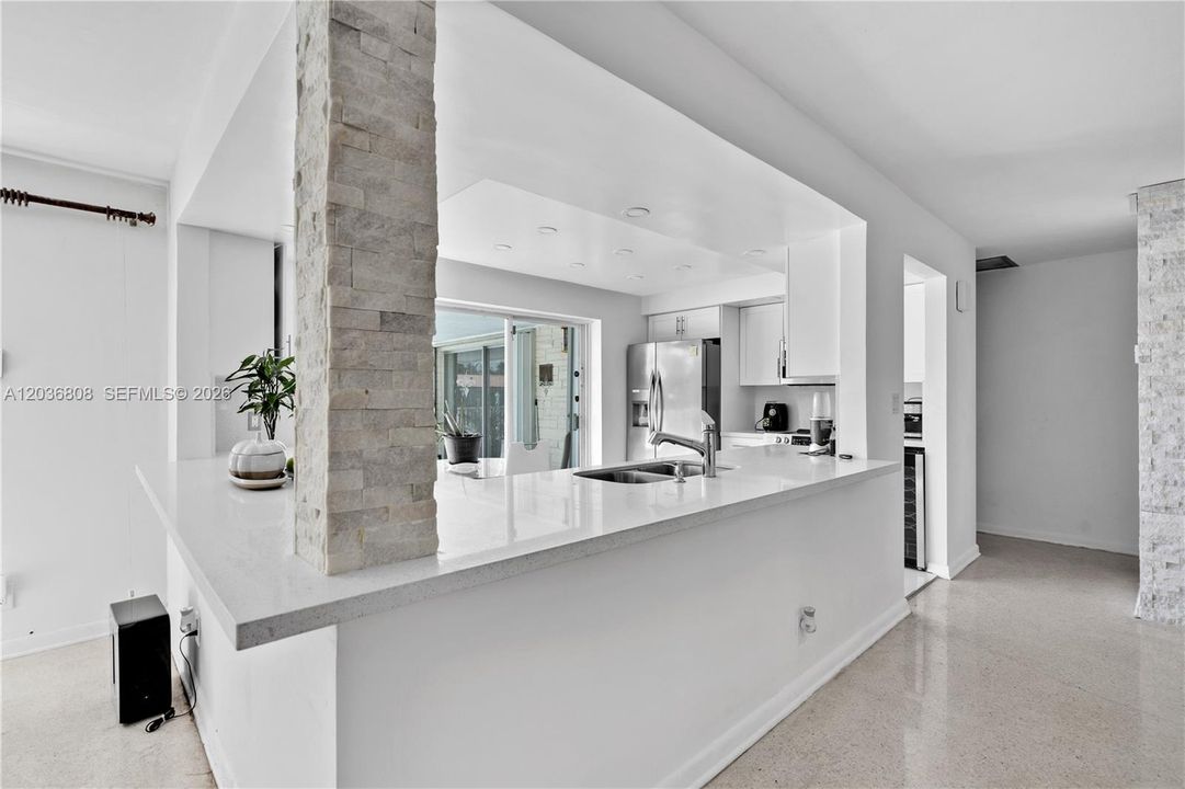 For Rent: $6,500 (5 beds, 3 baths, 2223 Square Feet)