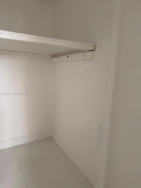 For Rent: $1,450 (0 beds, 1 baths, 431 Square Feet)