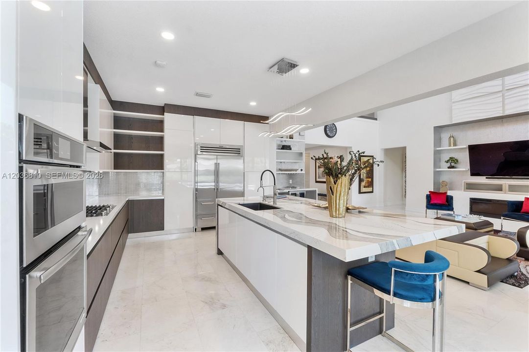 For Sale: $1,825,000 (5 beds, 4 baths, 4050 Square Feet)