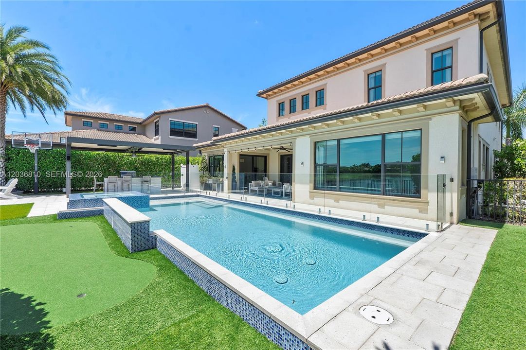 For Sale: $1,825,000 (5 beds, 4 baths, 4050 Square Feet)