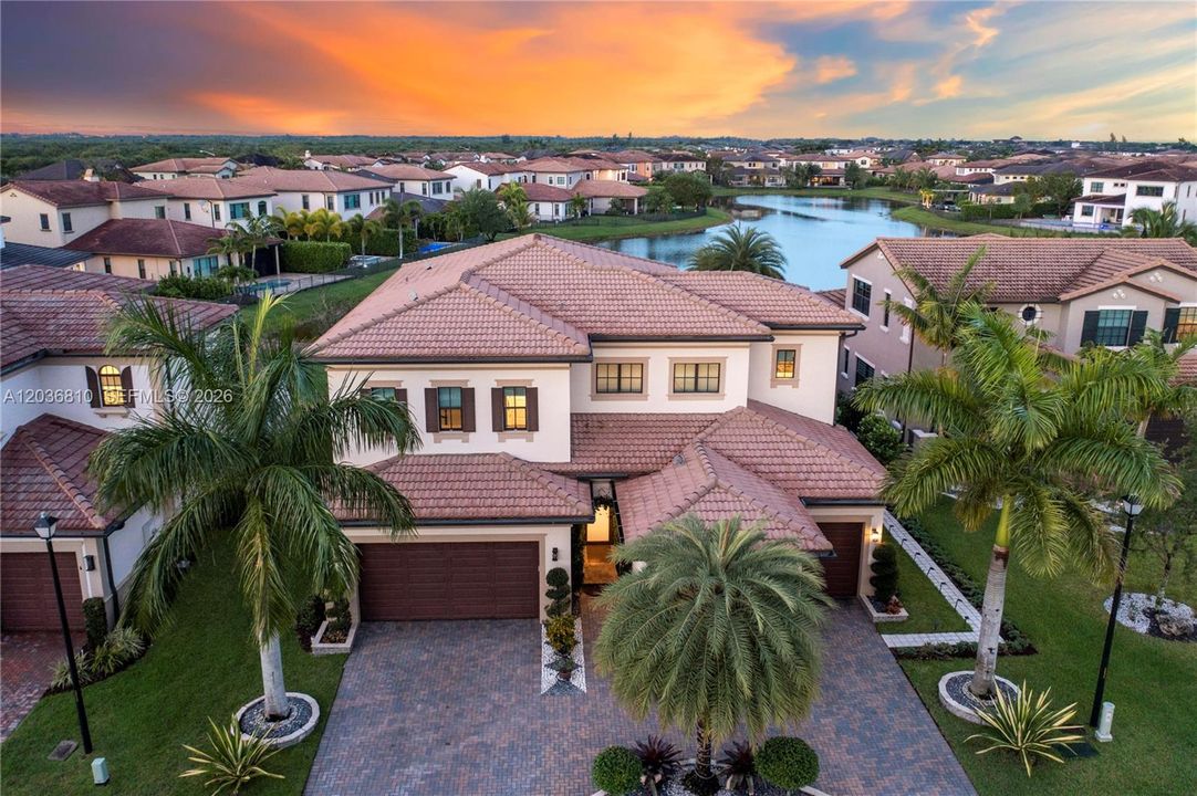 For Sale: $1,825,000 (5 beds, 4 baths, 4050 Square Feet)