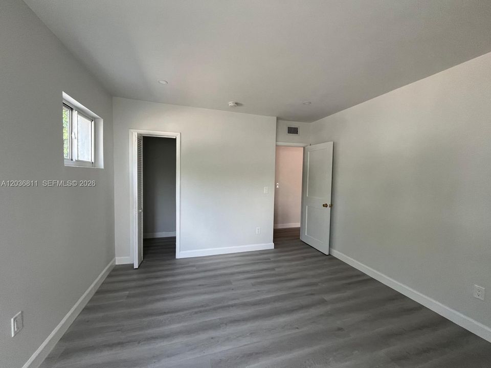 For Rent: $2,400 (2 beds, 1 baths, 1600 Square Feet)