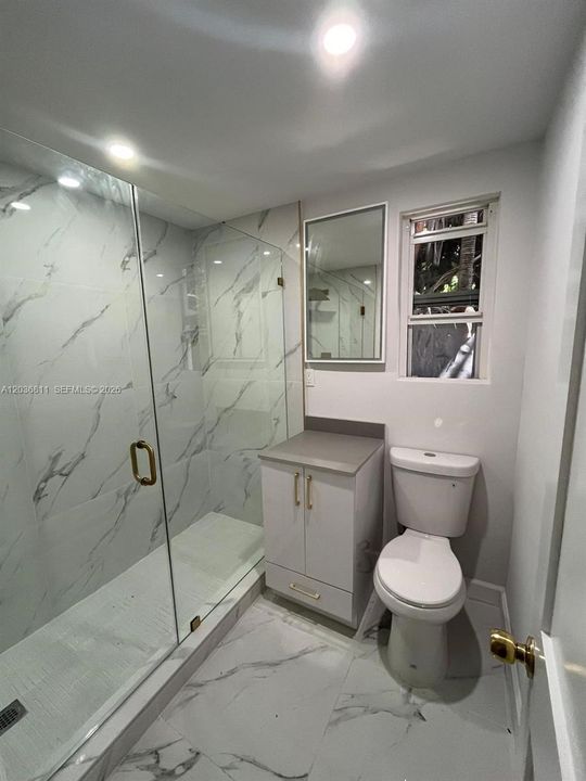 For Rent: $2,400 (2 beds, 1 baths, 1600 Square Feet)