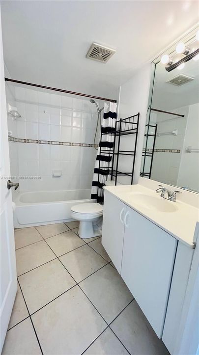 For Sale: $265,000 (2 beds, 2 baths, 865 Square Feet)