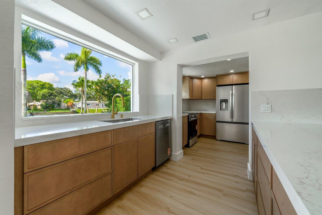 mrep_8946_SW_52_St_Cooper_City_Fl_-36