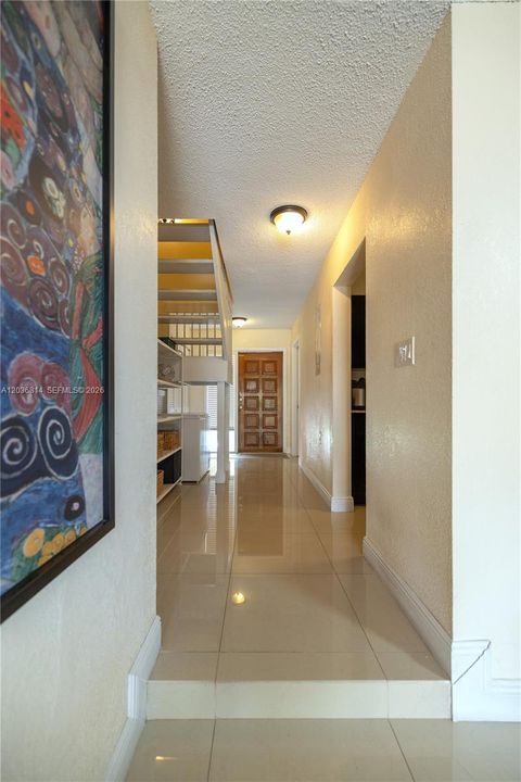 For Rent: $2,850 (3 beds, 2 baths, 1755 Square Feet)