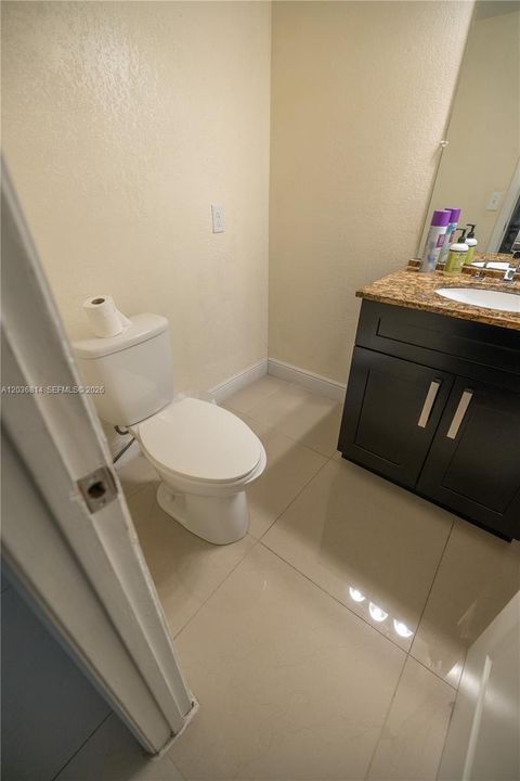 For Rent: $2,850 (3 beds, 2 baths, 1755 Square Feet)