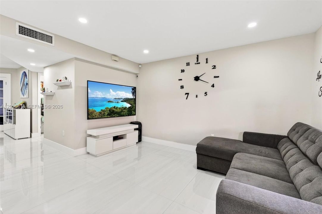 En Renta: $3,500 (3 camas, 2 baños, 1568 Pies cuadrados)