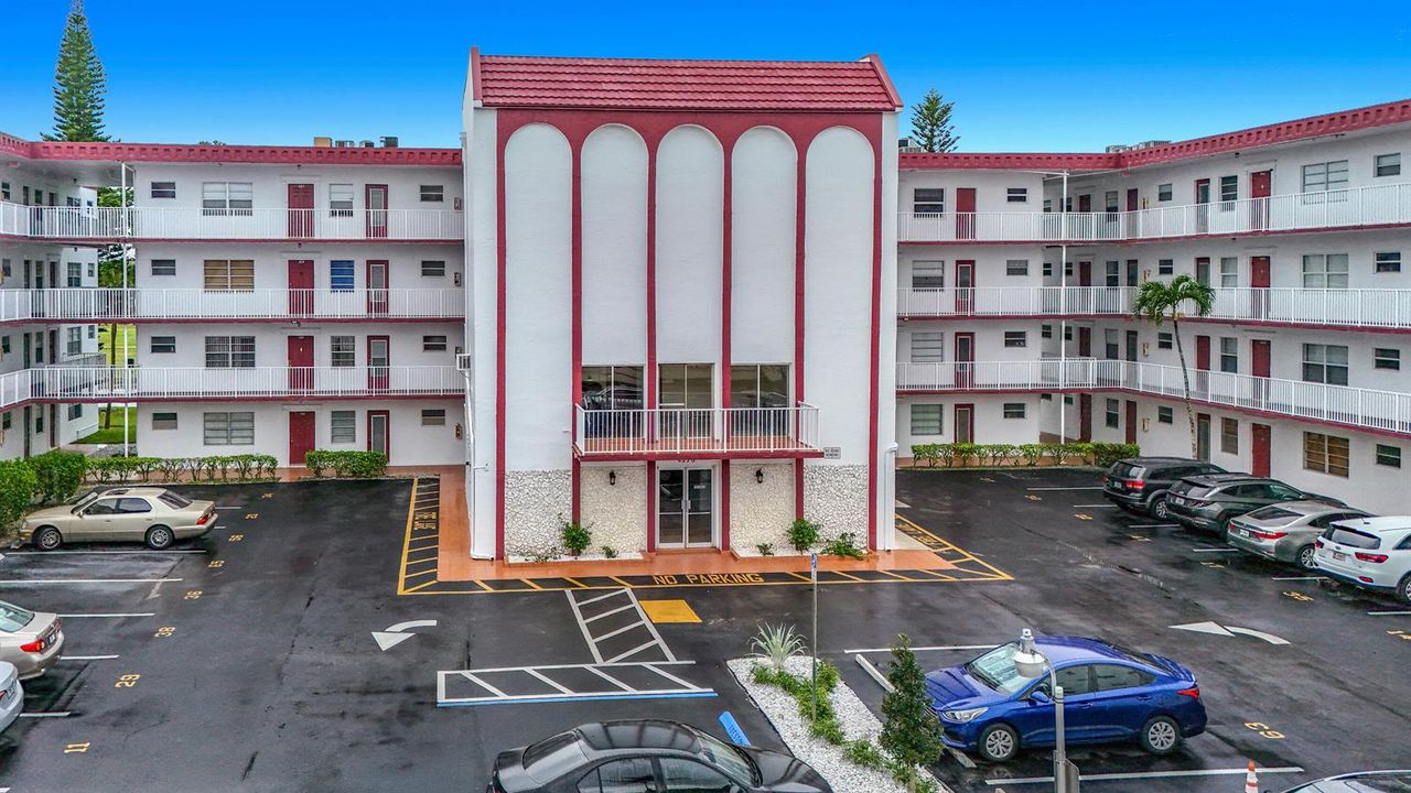 4270 NW 40th Street #401-8
