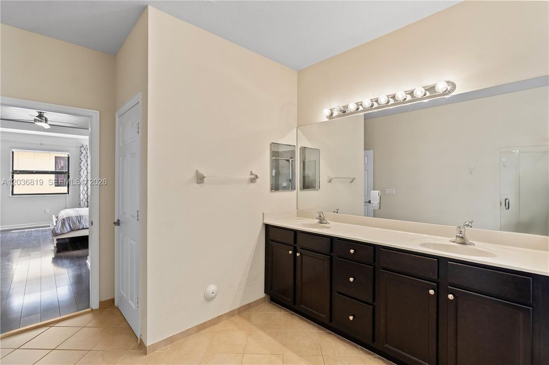 For Sale: $595,000 (4 beds, 2 baths, 2573 Square Feet)