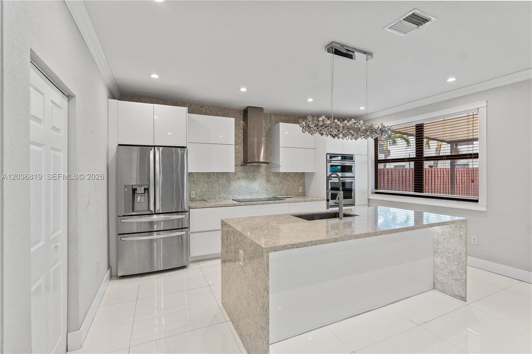For Sale: $595,000 (4 beds, 2 baths, 2573 Square Feet)