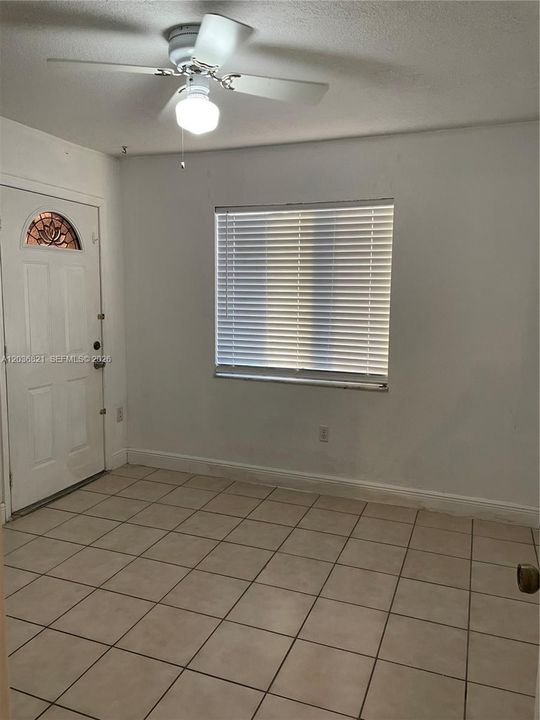 For Rent: $3,000 (3 beds, 2 baths, 1322 Square Feet)