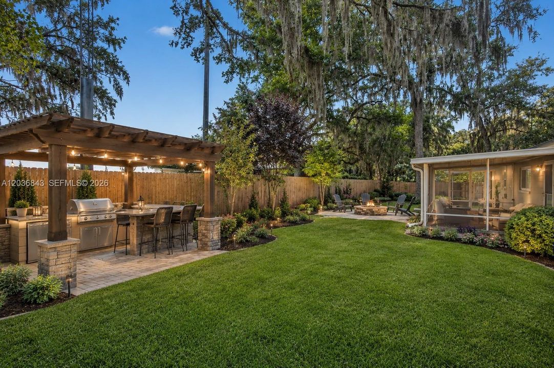 For Sale: $368,000 (3 beds, 2 baths, 1904 Square Feet)