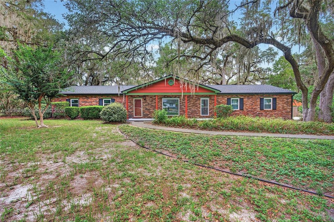 For Sale: $368,000 (3 beds, 2 baths, 1904 Square Feet)
