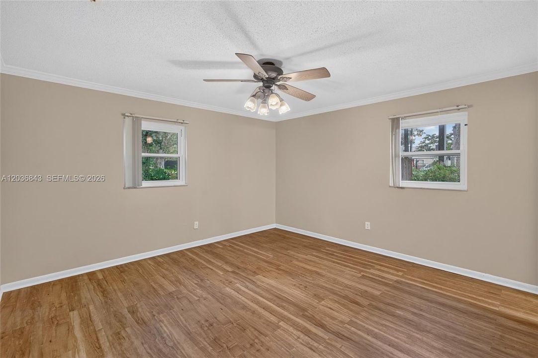 For Sale: $368,000 (3 beds, 2 baths, 1904 Square Feet)