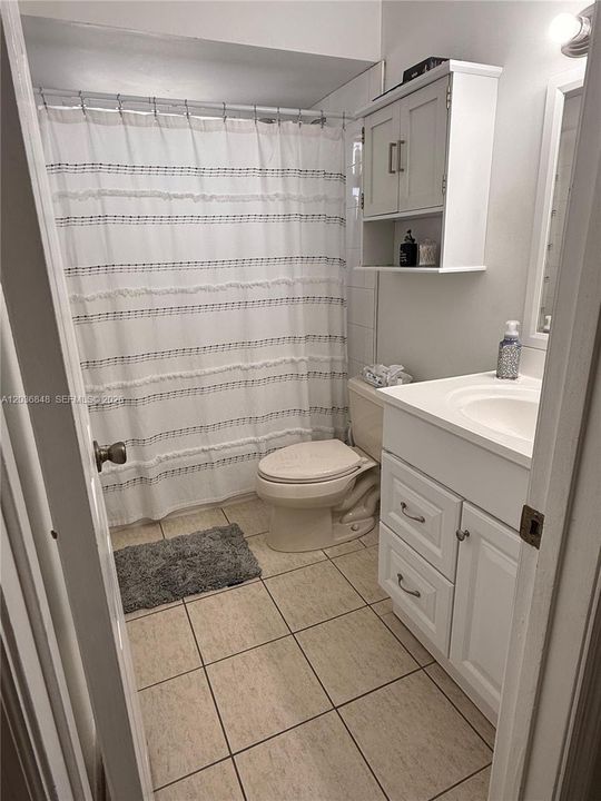 For Rent: $2,800 (3 beds, 2 baths, 1258 Square Feet)
