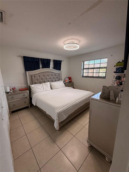 For Rent: $2,800 (3 beds, 2 baths, 1258 Square Feet)