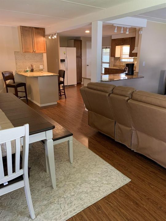 Dining to Kitchen