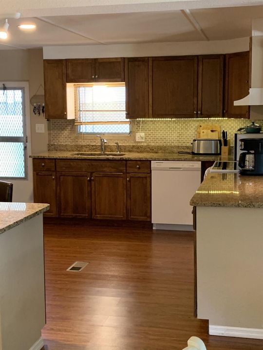 Kitchen 4