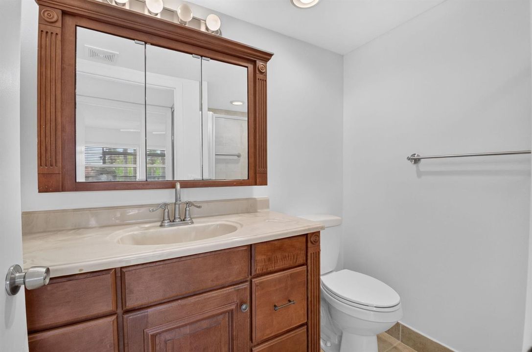 104-web-or-mls-Kings Point (40)