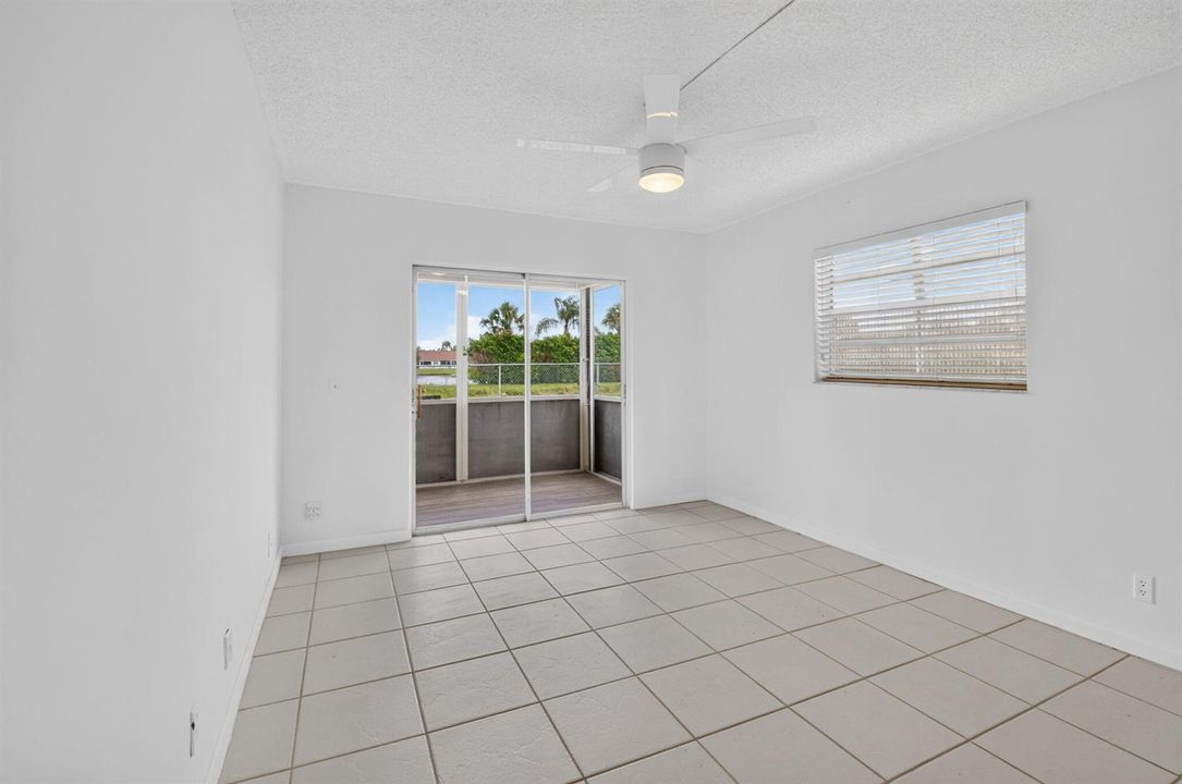 98-web-or-mls-Kings Point (34)