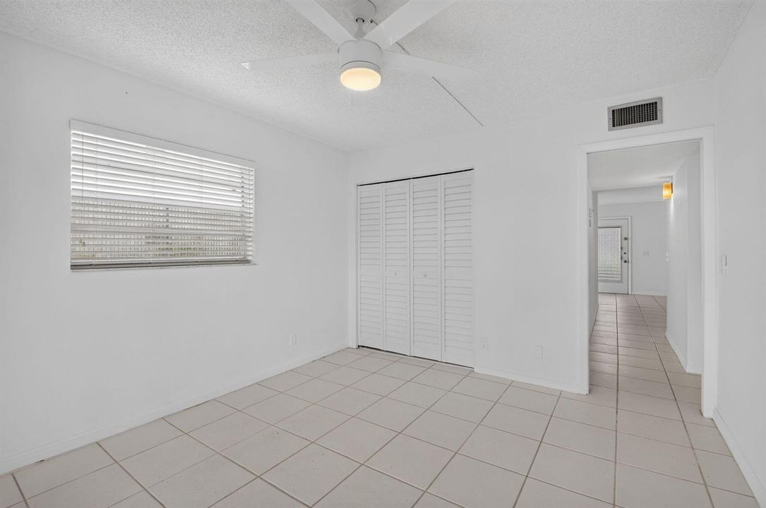 94-web-or-mls-Kings Point (30)