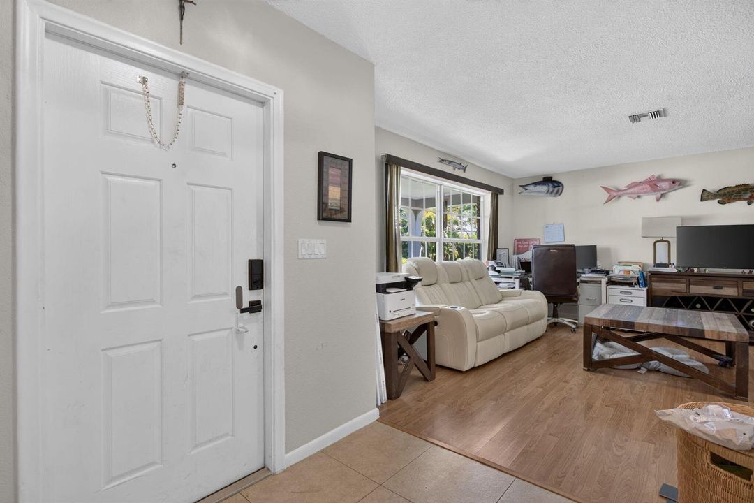 27-web-or-mls-7501-8945