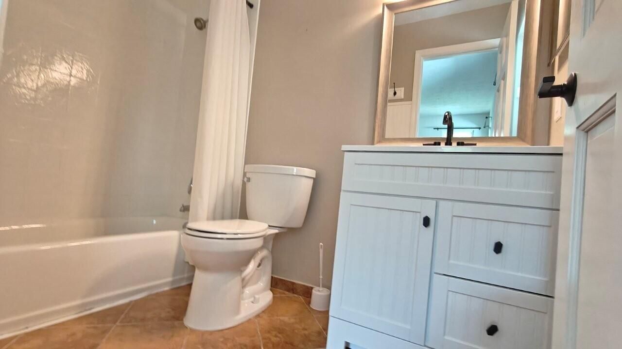 Bathroom (4)