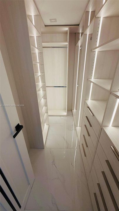 En Renta: $4,850 (2 camas, 2 baños, 1552 Pies cuadrados)