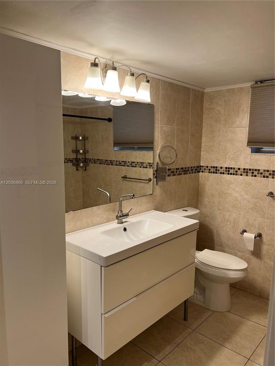 For Rent: $1,675 (1 beds, 1 baths, 909 Square Feet)